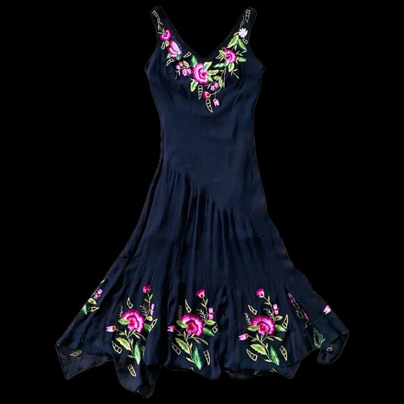 Caché 1990's Hand-Embroidered Floral Embroidered Silk Dress - Picture 2 of 5